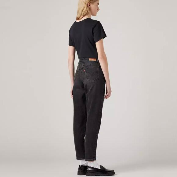 NWT Levi's High-Waisted Mom Jeans Washed Black Tapered Leg Vintage Fit W29 L27 - Picture 3 of 12